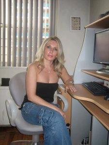 Julie Stewart