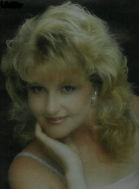 Marlo Holly