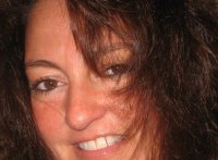 Dana Lenzoni
