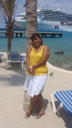 Evelyn Vega