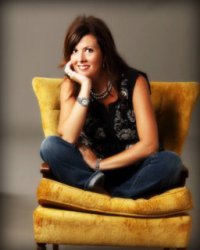 Diane Holland