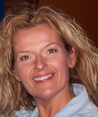Kelly Bond
