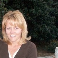 Elizabeth Kuhns