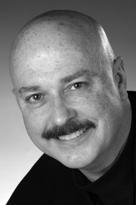 Daniel Minear