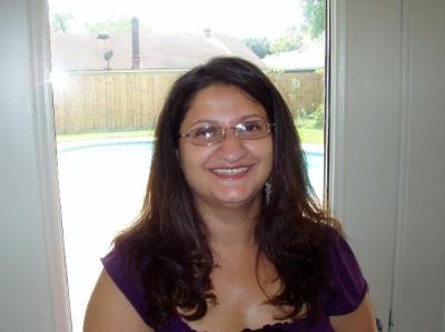 Evelyn Flores