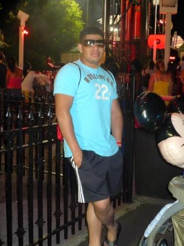 Israel Flores