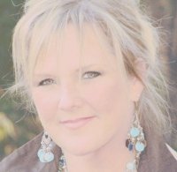 Shelly Ravelli