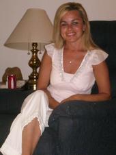 Laura Farris