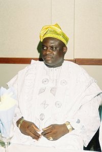 Mobolaji Shiwoniku