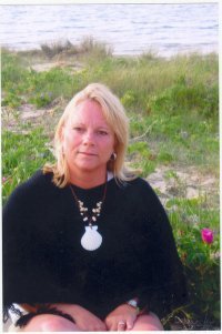 Deirdre Arnold