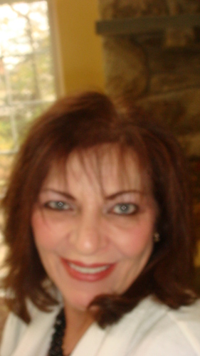 Annette Riahi