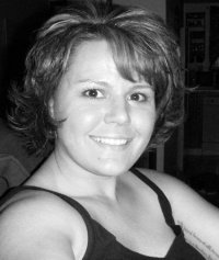 Laura Mcnear