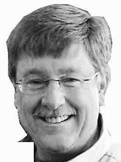 Dennis Knapschaefer