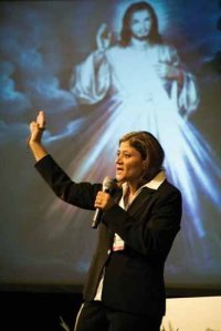 Samia Zumout