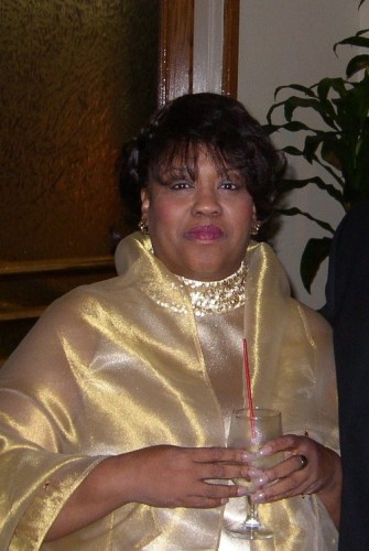 Evonne Travers