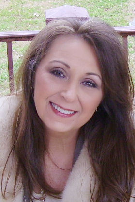 Cynthia Suszek