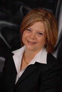 Suzanne Stark