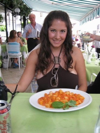 Natalie Caricola