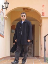 Daryoosh Razvan