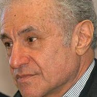 Gar Alperovitz