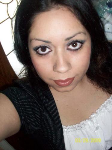 Reyna Flores