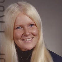 Cynthia Knollhoff