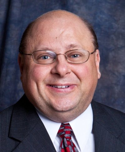 Leonard Uhal