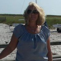 Dianne Delcourt