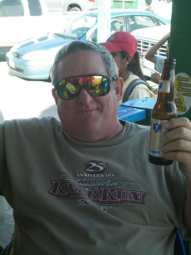 Steven Holt