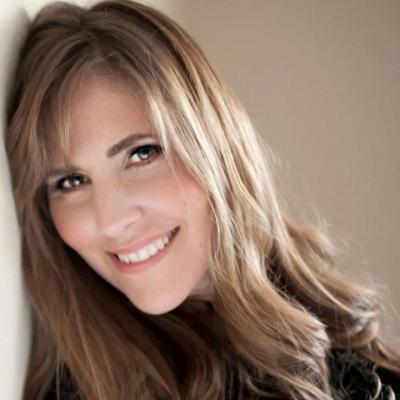 Anna Phillips