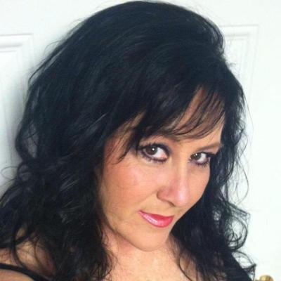 Deanna Lewis