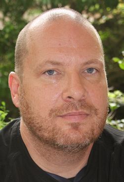 Leslie Gillett
