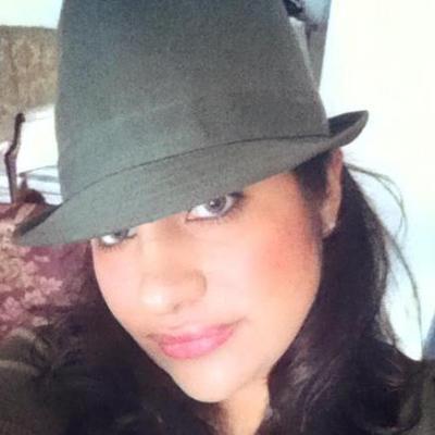 Yesenia Flores