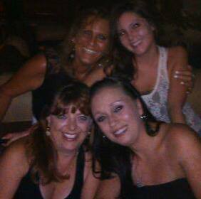Kelly Nieves