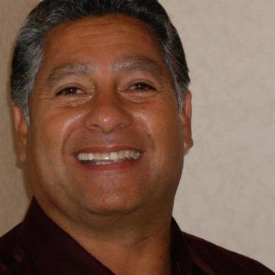 Robert Saenz