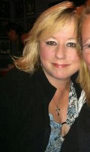 Marianne Robertson