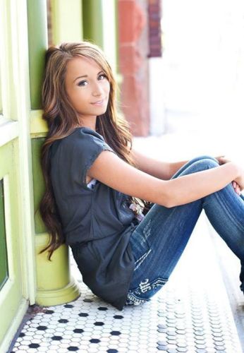 Lindsay Zoolakis