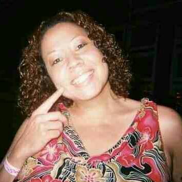 Comanece Lewis