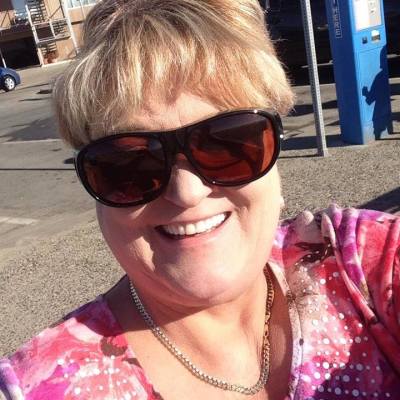 Carol Scholes