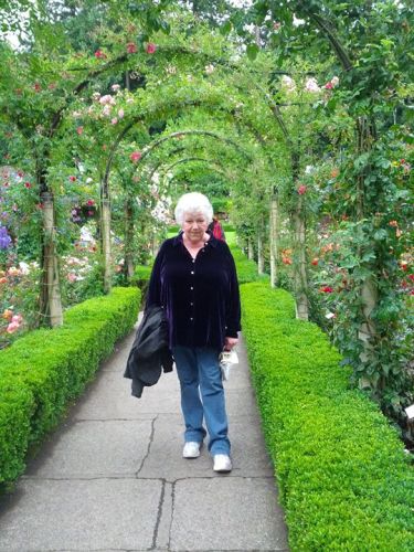 Gail Holmes