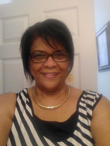 Joyce Leach