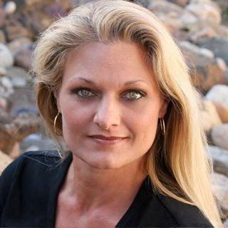 Deanne Mcelroy