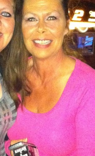 Leslie Raymiller