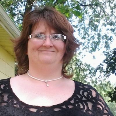 Amy Crowder