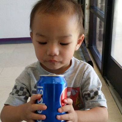 Xee Xiong