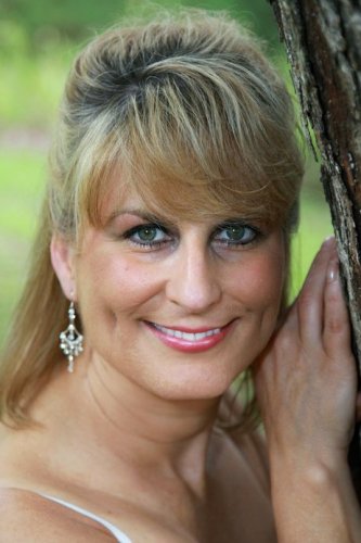 Shelley Lacroix