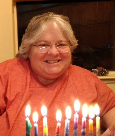 Lora Mills